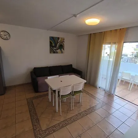 In Parque Cattleya Americas Apartament *